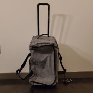 Herschel Supply Company Wheelie Outfitter 66L